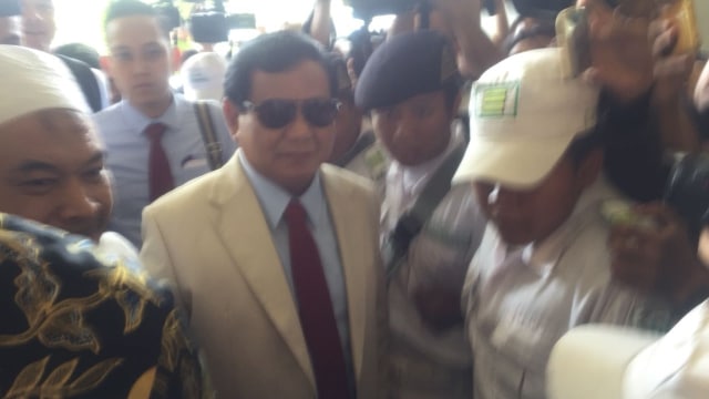 Prabowo Subianto tiba di Ijtima Ulama Jilid II di Grand Cempaka Hotel, Jakarta Pusat  (Foto: Raga Imam/kumparan)
