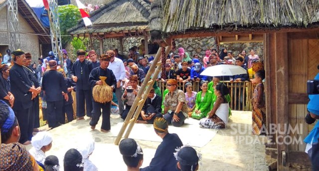 Kampung Adat Kasepuhan Cipta Mulya Cisolok Gelar Seren Taun ke-640