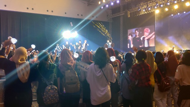 Konser Seventeen bebas ponsel. (Foto: Niken Nurani/kumparan)