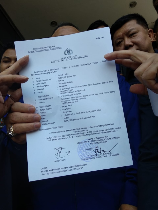 LP NasDem  terhadap Rizal Ramli di Polda Metro Jaya (Foto: Fadjar Hadi/kumparan)