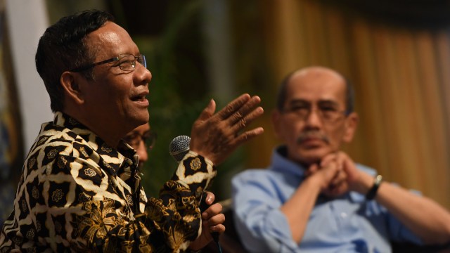 Mantan Ketua Mahkamah Konstitusi Mahfud MD. Foto: ANTARA FOTO/Zabur Karuru/wsj/18.