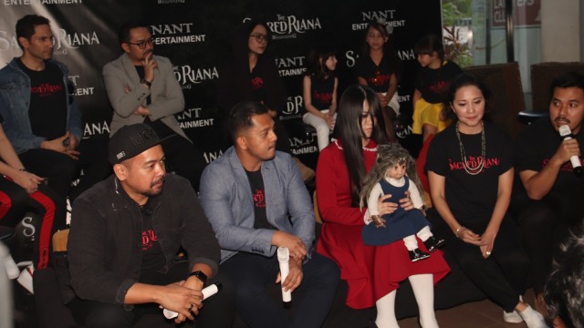 Konferensi pers film 'The Sacred Riana' di kawasan Epicentrum, Jakarta Selatan, Senin (17/9/2018). (Foto: Munady Widjaja)