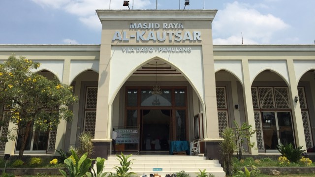 Masjid Al Kautsar di Kelurahan Benda Baru, Pamulang, Tangsel, Selasa (18/9/2018). (Foto: Muhammad Lutfan Darmawan/kumparan)