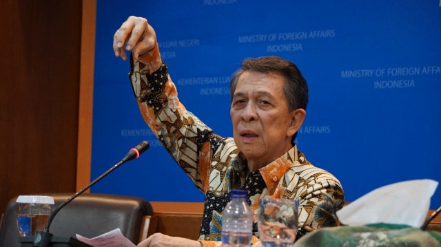 Dubes RI untuk Filipina, DR. Sinyo Harry Sarundajang. Foto: Helmi Afandi/kumparan