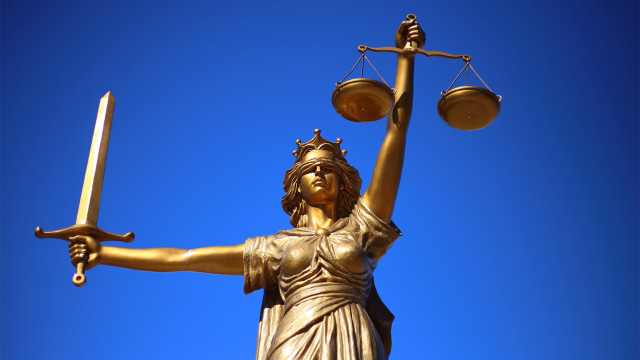 Ilustrasi pengadilan. Sumber: Pixabay