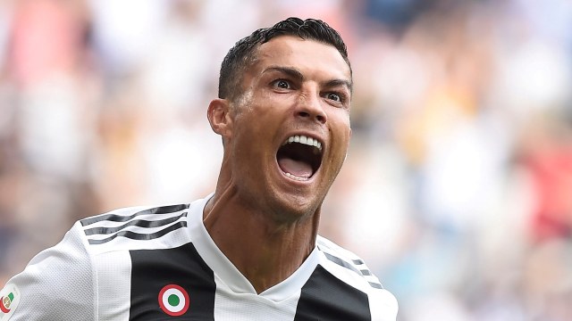 Wajah gembira Cristiano Ronaldo usai mencetak gol untuk Juventus. (Foto: REUTERS/Massimo Pinca/File Photo)
