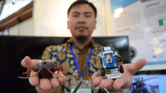 Peneliti ITB Kembangkan Robot Kecoa untuk Operasi Intelijen. (Foto: Dok. ITB)