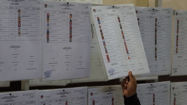 Ilustrasi daftar calon tetap anggota DPR RI pemilu tahun 2019. Foto: Helmi Afandi Abdullah/kumparan