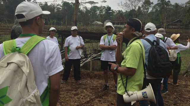 Sugeng Handoko menjelaskan proses konservasi di Kalikenteng. (Foto: Sabar/kumparan)