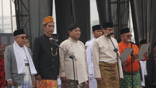 Deklarasi kampanye damai oleh kedua paslon di Monas, Jakarta, Minggu (23/9/2018). (Foto: Fanny Kusumawardhani/kumparan)