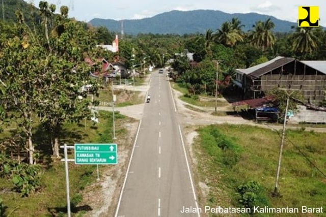 Jalan Perbatasan Kalimantan Barat (Foto: Kementerian PUPR)