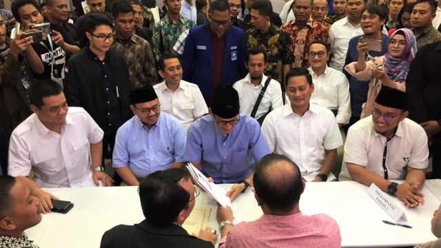 Cawapres Sandiaga Uno laporkan dana awal kampanye Pemilu 2019. (Foto: Mirsan/kumparan)