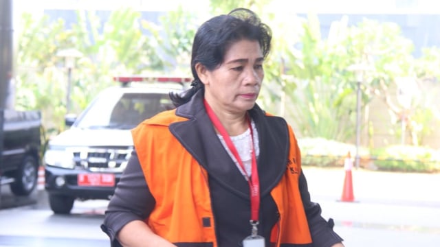 Merry Purba, Hakim Ad Hoc Tipikor Pengadilan Negeri Medan diperiksa KPK terkait kasus suap hakim PN Medan, Selasa (25/9/2018). (Foto: Eny Immanuella Gloria)