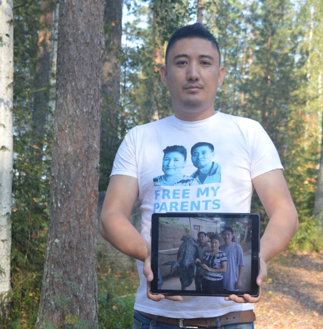 Keluarga tahanan bernama Murat Harri Uyghur asal Finland (Foto: istimewa)