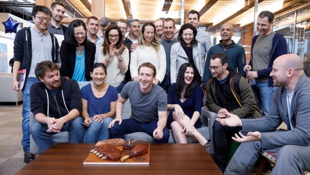 Jajaran Eksekutif Facebook, termasuk Kevin Systrom. (Foto: Mark Zuckerberg/Facebook)