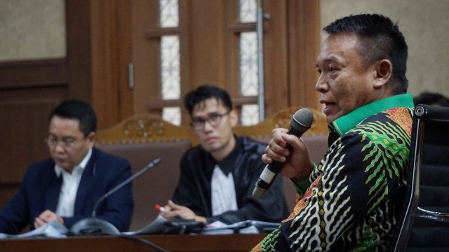 TB Hasanuddin menjadi saksi dalam sidang lanjutan dugaan korupsi Bakamla di Pengadilan Tipikor, Jakarta, Rabu (26/9/2018). (Foto: Jamal Ramadhan/kumparan)