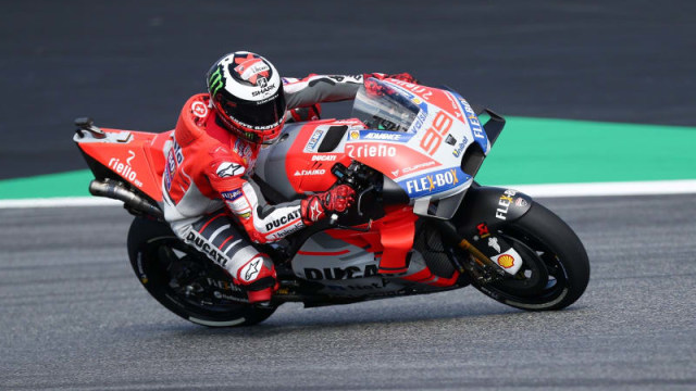 Pasca Crash di MotoGP Aragon, Lorenzo Salahkan Marc Marquez