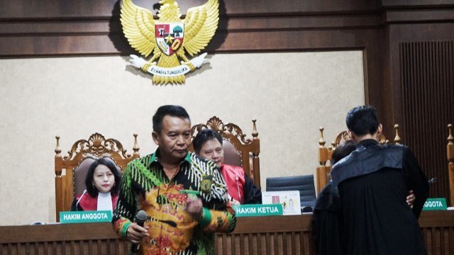 TB Hasanuddin usai menjadi saksi  dalam sidang lanjutan kasus dugaan kasus korupsi Bakamla, Pengadilan Tipikor, Jakarta, Rabu (26/9/2018). (Foto: Jamal Ramadhan/kumparan)