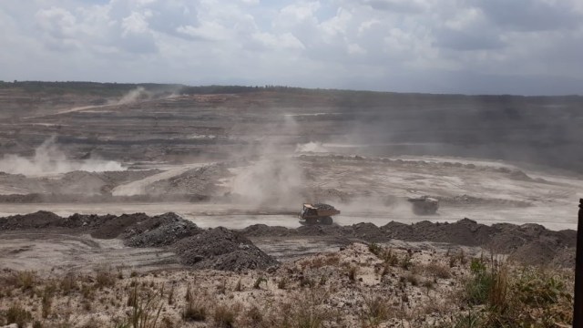 Tambang batu bara PT Tunas Inti Abadi di Tanah Bumbu, Kalimantan Selatan. (Foto: Ema Fitriyani/kumparan)