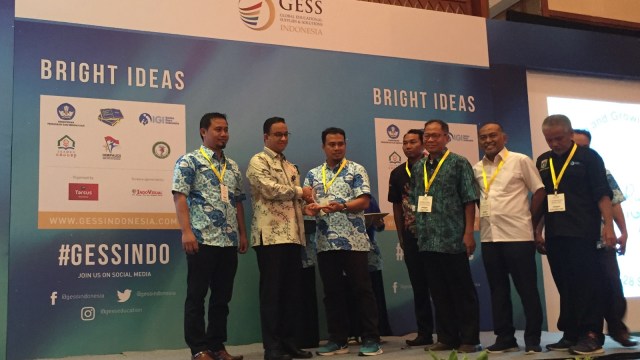 Gubernur DKI Jakarta, Anies Baswedan (tiga dari kiri), saat Rakornas IGI di JCC, Jakarta, Kamis (27/9/2018). (Foto: Moh Fajri/kumparan)