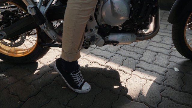 Tips Mengendarai Motor Tinggi untuk Pengendara Berpostur Pendek (343463)