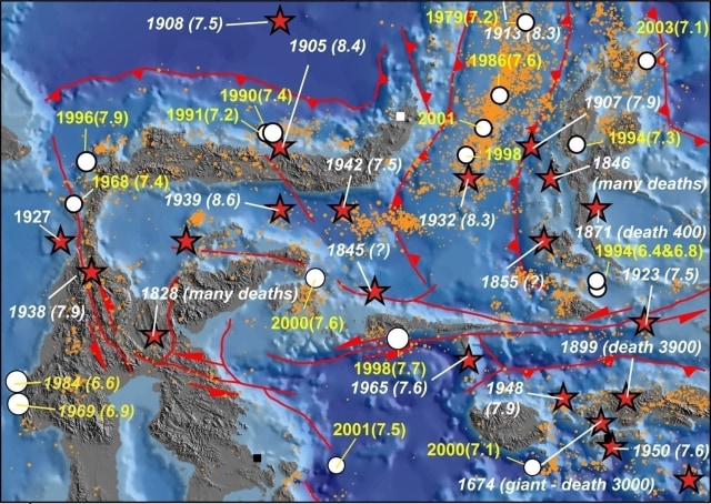Catatan gempa bumi di wilayah Timur Indonesia (Foto: Dr. Danny Hilman – LIPI)
