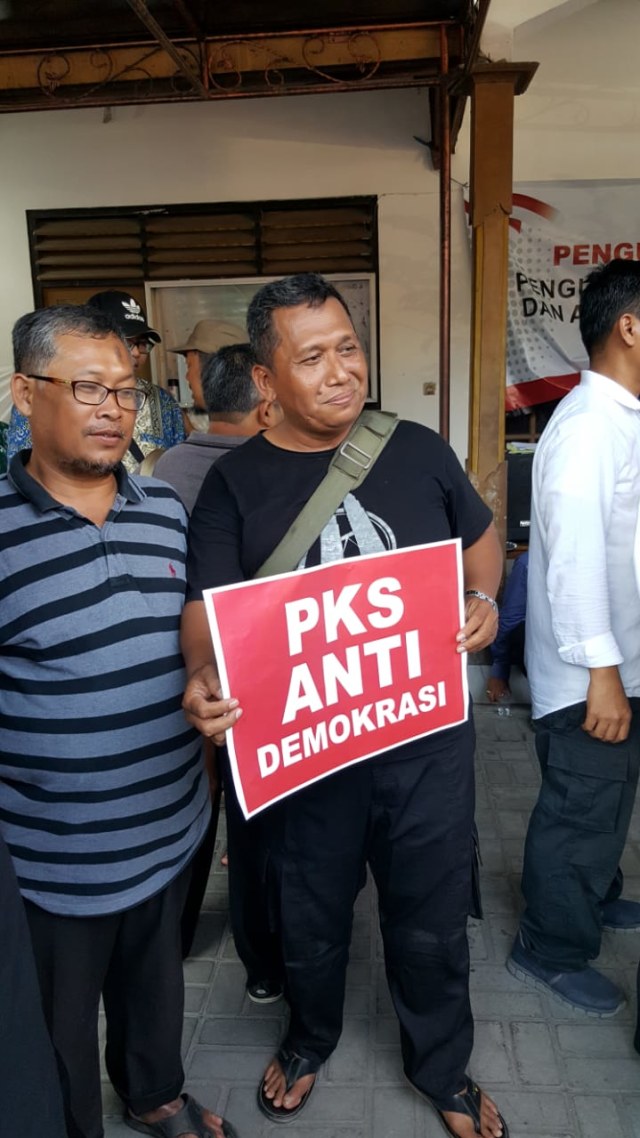 Pengurus Dan Kader PKS Bali Mengundurkan Diri Massal | Kumparan.com