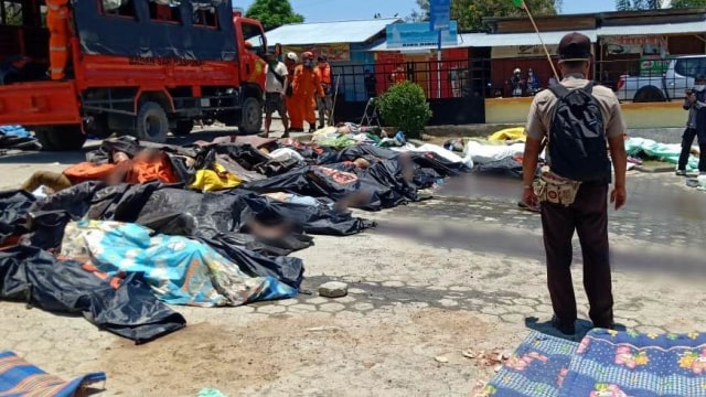 Tumpukan mayat di Mapolda Sulteng.  (Foto: Dok. Mabes Polri)