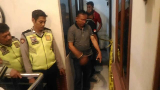 Kejadian Pembunuhan Di Halt Im Polisi Buru Dua Pelaku Pembunuhan Sopir Taksi di Sidoarjo 