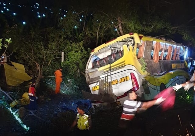 Kronologi Kecelakaan Maut Bus Rombongan Pelajar SMP di Jalan Tol Brebes