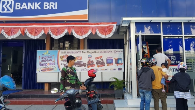 ATM Bank BRI di Kantor Cabang Palu, Sulawesi Tengah, tetap dapat melayani nasabah usai bencana gempa dan tsunami yang melanda wilayah itu pada Jumat (28/9) lalu. (Foto: Dok. Bank BRI)