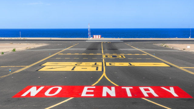 Taxiways di bandara (Foto: Shutter Stock)