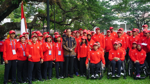 Jokowi lepas kontingan Asian Para Games 2018, Selasa (2/10/2018). (Foto: Yudhistira Amran Saleh/kumparan)