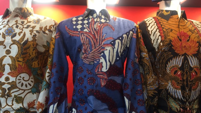 Produk Batik di Mall Thamrin City. (Foto: Abdul Latif/kumparan)
