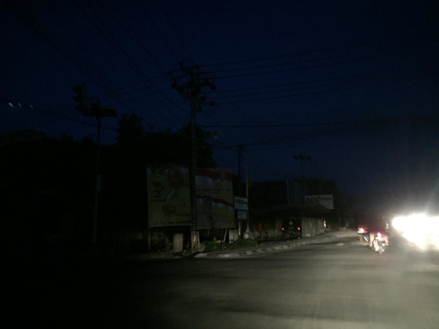 Suasana malam hari di Kota Palu (Foto: Mirsan Simamora)