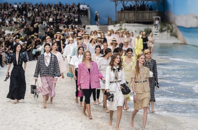 7 Inspirasi Gaya untuk Berlibur dari Koleksi Chanel Spring/Summer 2019