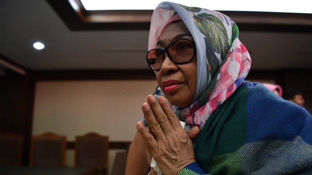 Fatmawati Faqih bersiap menjalani sidang tuntutan di Pengadilan Tipikor, Jakarta Pusat, Rabu (3/10).  (Foto: ANTARA FOTO/Siigid Kurniawan)