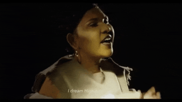 Shery Sheinafia di video klip 'Dream High' (Foto: YouTube.com/Asian Para Games 2018)