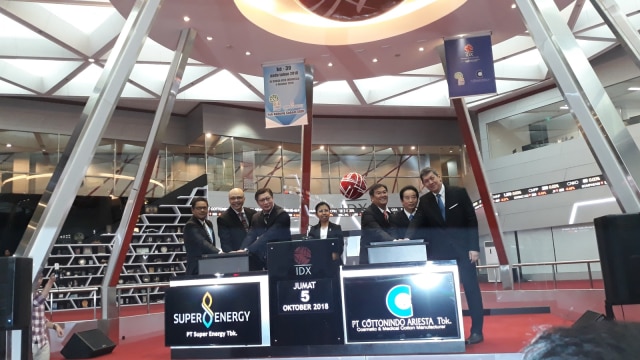 IPO Super Energy di Gedung Bursa Efek Indonesia, Jumat (5/10/2018). (Foto: Ema Fitriyani/kumparan)