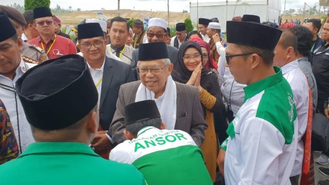 Calon Wakil Presiden RI nomor urut 01, KH Maruf Amin, saat tiba di tanah Tapanuli Utara, Jumat (5/10/2018). (Foto: Dok: Tim Jokowi-Ma'ruf Amin)