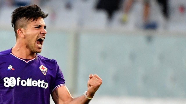 Striker andalan Fiorentina, Giovanni Simeone. (Foto: AFP/Alberto Pizzoli)