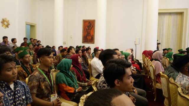 Presiden Jokowi kumpulkan sejumlah Anggota HMI di Istana Bogor, Jumat (5/10/2018). (Foto: Jihad Akbar/kumparan)