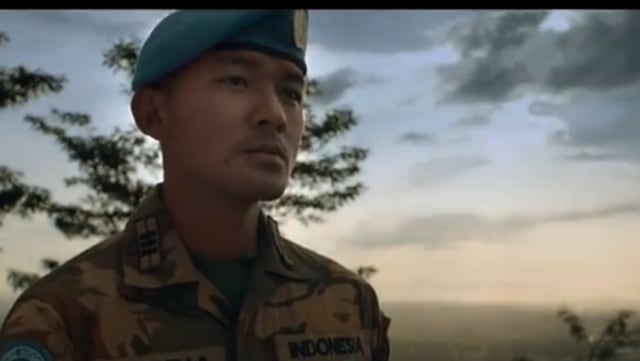 Rio Dewanto di film 'I Leave My Heart in Lebanon' (Foto: YouTube Puspen TNI)