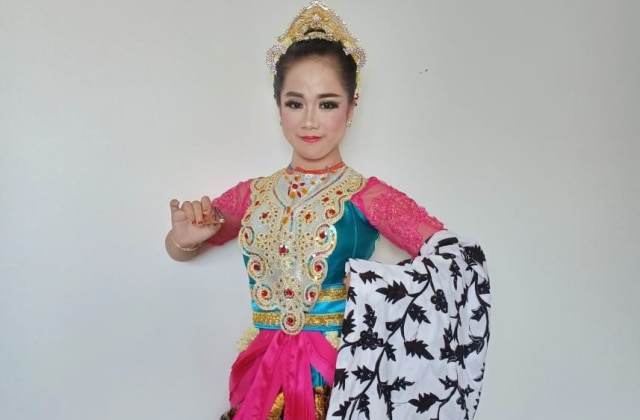 Kisah Susi Aryanti, Penyandang Difabel Juara Nasional Tari Batik