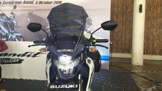 Model windshield Suzuki GSX150 Bandit versi touring (Foto: Aditya Pratama Niagara/kumparanOTO)