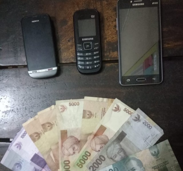 Polsek Minggir Berhasil Meringkus Penjual Judi Online di Nanggulan