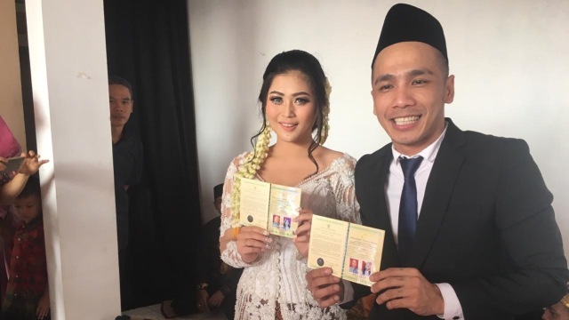 Ovi eks Duo Serigala resmi menikah dengan Franky Ilham, Minggu (7/10). (Foto: Aria Pradana/kumparan)