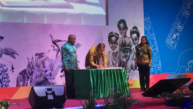 Pembukaan International Conference on Biodiversity, Ecotourism and Creative Economy (ICBE) di Manokwari, Papua Barat, Minggu (7/10). (Foto: Nurul Nur Azizah/kumparan)
