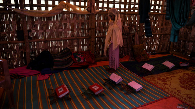 Anak Pengungsi Rohingya Belajar di Madrasah (Foto: AFP/CHANDAN KHANNA)