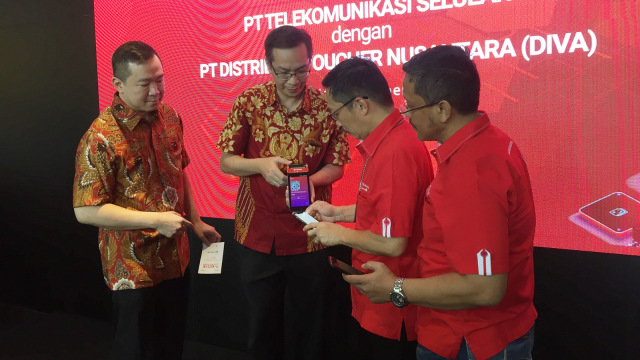 Telkomsel jajaki kerja sama PT Distribusi Voucher Nusantara (DIVA) perluas distribusi penjualan produk. (Foto: Abdul Latif/kumparan)